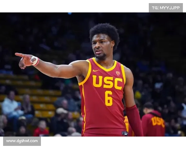 苏群：布朗尼心脏手术后再战NBA，勇气与决心让人敬佩
